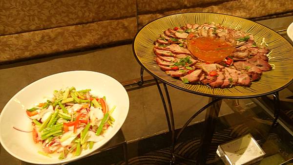 DSC_0585.JPG DSC_0585.JPG