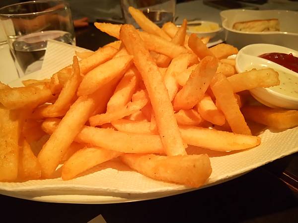 DSC_0977.JPG DSC_0977.JPG