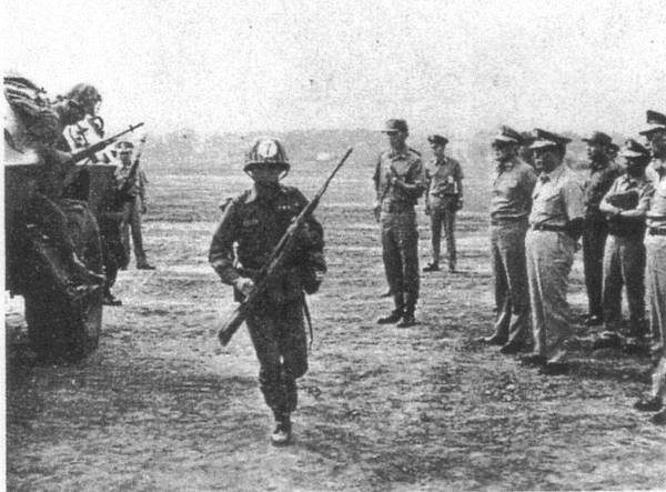 中國陸軍畫刊6908-1 V150裝甲車A.jpg