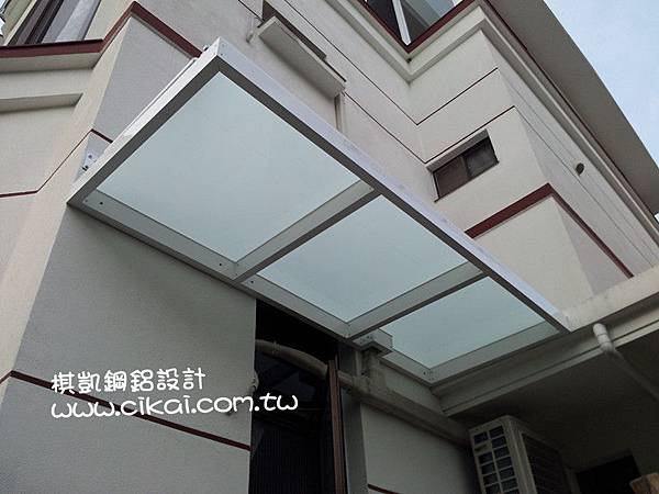 一樓門口 (1).jpg 一樓門口 (1).jpg