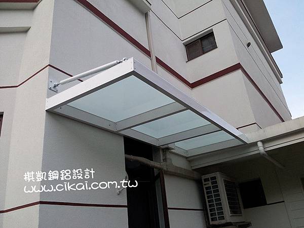 一樓門口 (2).jpg 一樓門口 (2).jpg