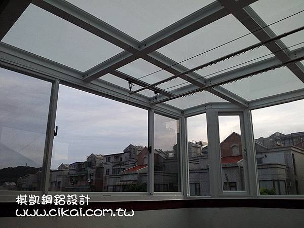 玻璃屋 (2).jpg 玻璃屋 (2).jpg