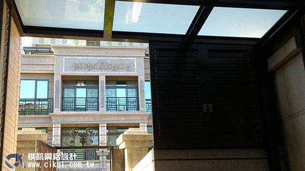 一樓採光罩 (2).jpg 一樓採光罩 (2).jpg
