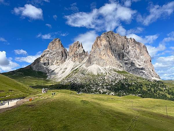 【2023 義大利】0806 Sella Pass 站立棺材