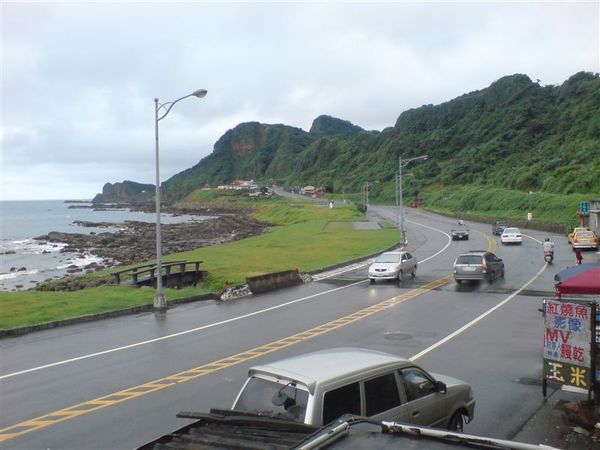 基隆一日遊-好順的馬路壓...