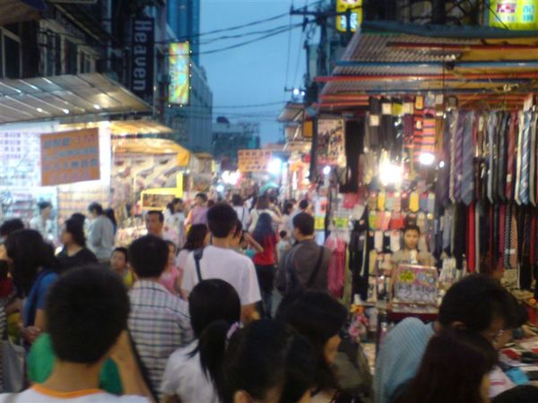 基隆一日遊-基隆廟口-拍不完..