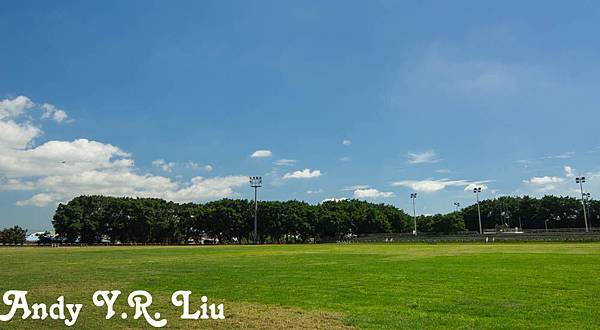 中原大學運動場一角