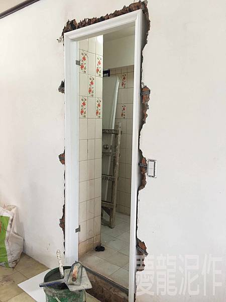 換浴室門框多少錢 2.jpg 換浴室門框多少錢 2.jpg
