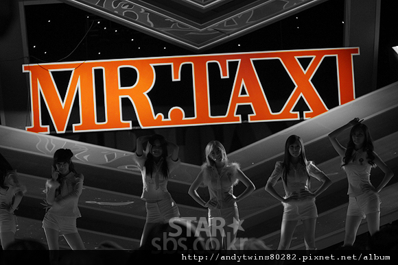 snsd mr taxi pictures inkigayo (1).jpg