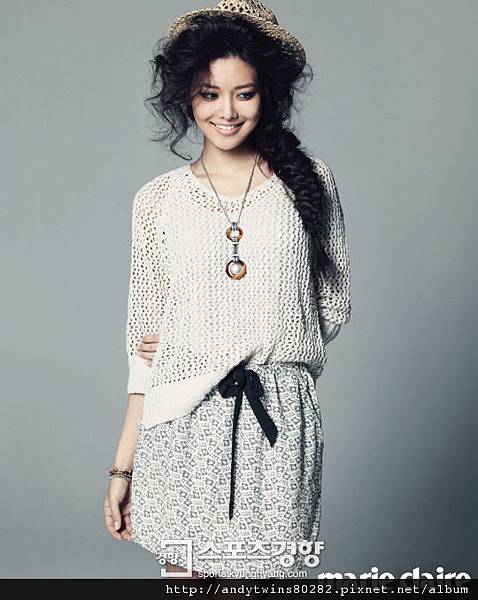snsd sooyoung marie claire (3)