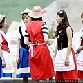 snsd hyoyeon sunny invincible youth 2 filming (1)