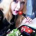 f(x) Victoria eating