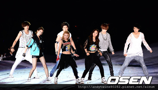 snsd smtown concert seoul pictures (17)