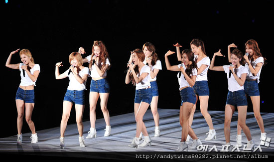 snsd smtown concert in seoul august 2012 (19)