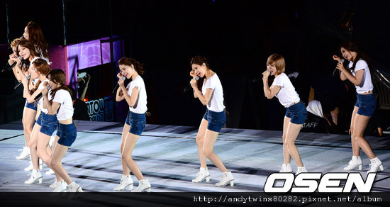 snsd smtown concert in seoul august 2012 (30)