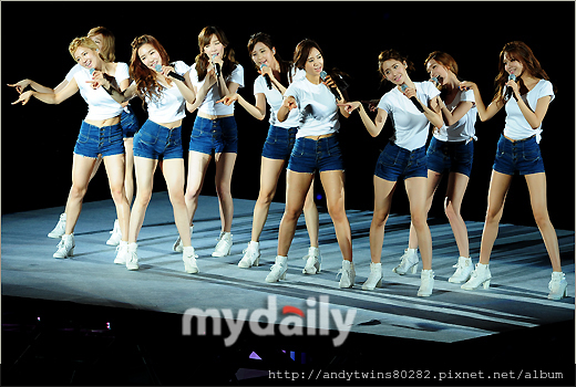 snsd smtown concert in seoul august 2012 (36)