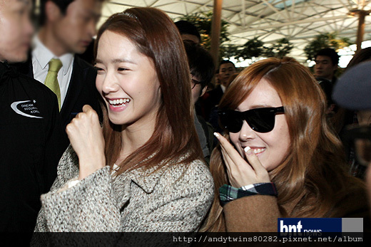 snsd to singapore (2)