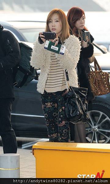 snsd to singapore (83)