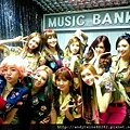 snsd music bank waiting room