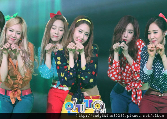 少女時代在inkigayo人氣歌謠演出 I Got A Boy 和 Dancing Queen 雪花台湾 少女時代在inkigayo人氣歌謠演出 I Got A Boy 和 Dancing Queen 雪花台湾