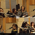 snsd taeyeon hyoyeon yuri tiffany kim bumsoo radio show pictures (3)