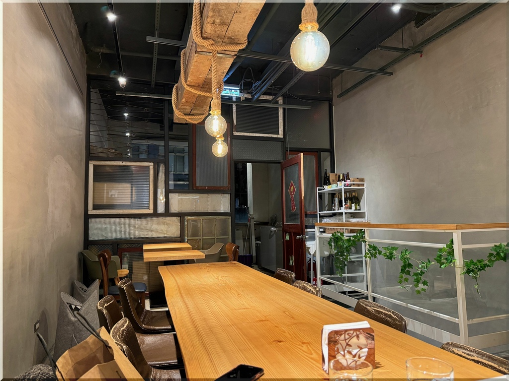 《台北。食記》ConfitRemi 黑米義式餐廳 X 漫步 