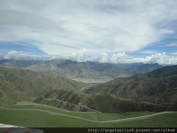 on the way to 羊卓雍措