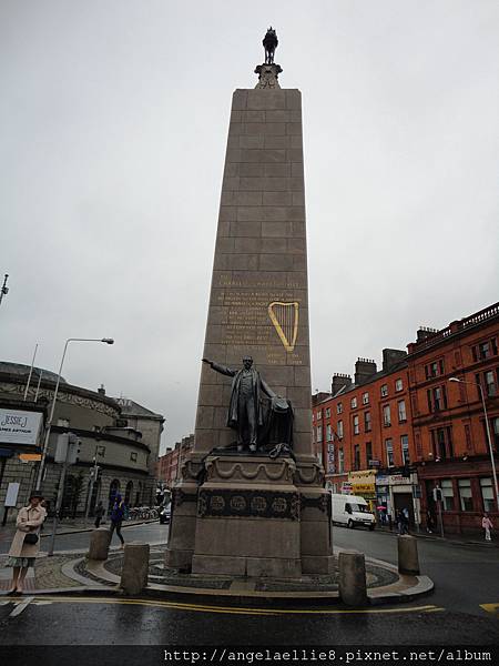 08742Parnell Monument.JPG