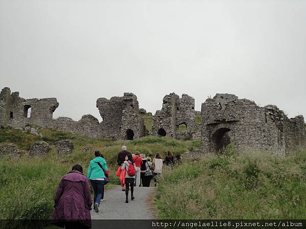 Rock of Castle Dunamase in Golden Vale Rock of Castle Dunamase in Golden Vale