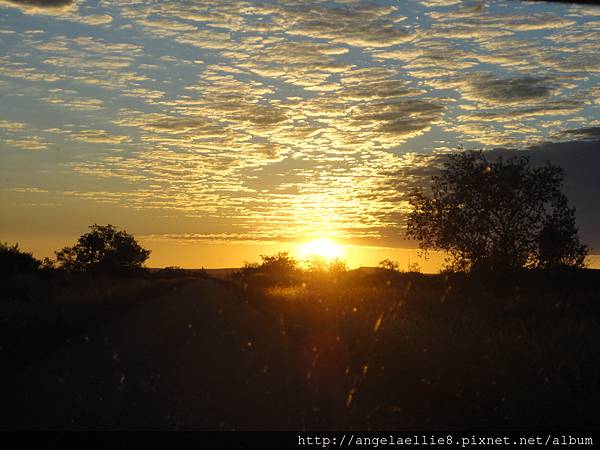 Morondava -  Antananarivo dawn