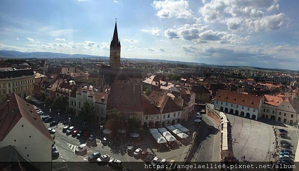 Sibiu Turnul Sfatului議會塔 左小廣場右修特廣場