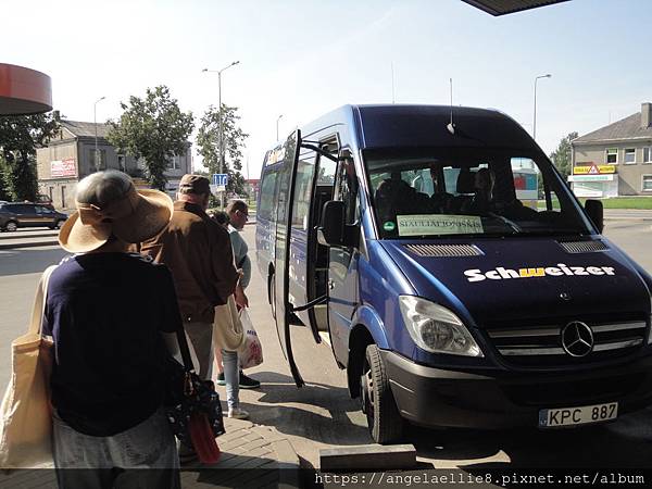 bus to Hill of Crosses