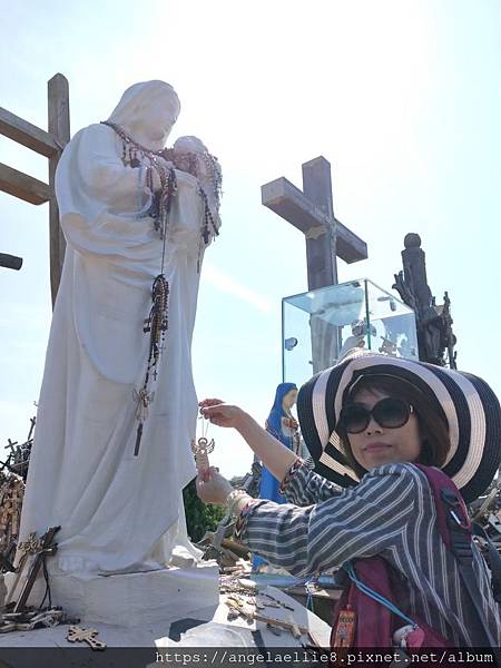 Hill of Crosses 12.jpg