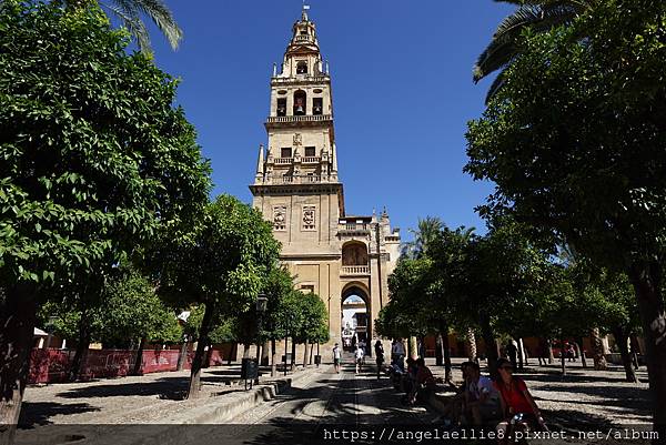 橘子庭園 Patio De Los Naranjos