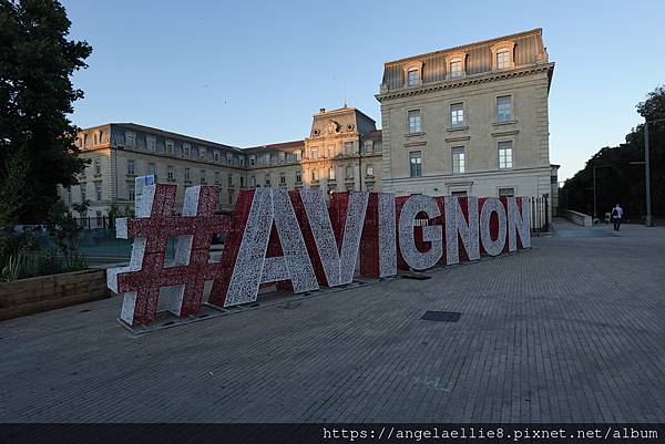 南法藝術之城亞維儂 Avignon 快閃攻略(含交通卡購買)