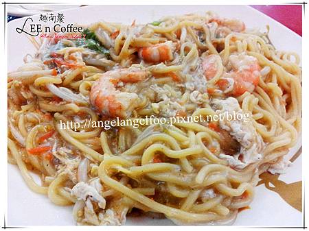 Fried noodle with prawn