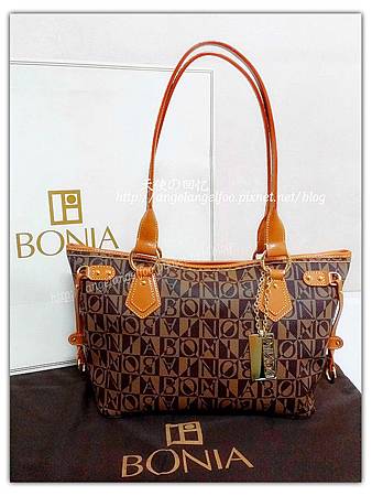 BONIA Classic Monogram