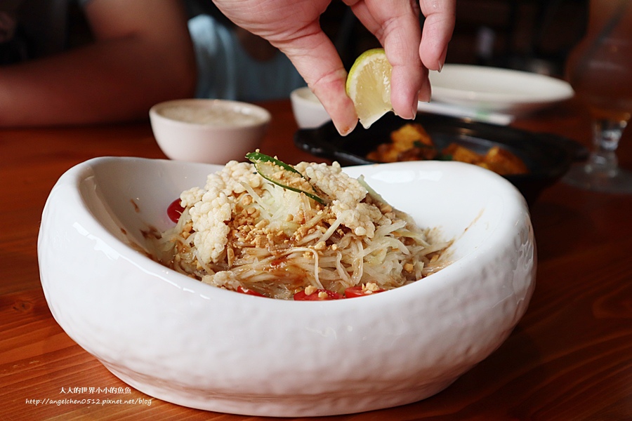 台中逢甲夜市 逢甲美食 朕泰林泰式料理 異國料理 泰式餐廳 浮誇系飲品9