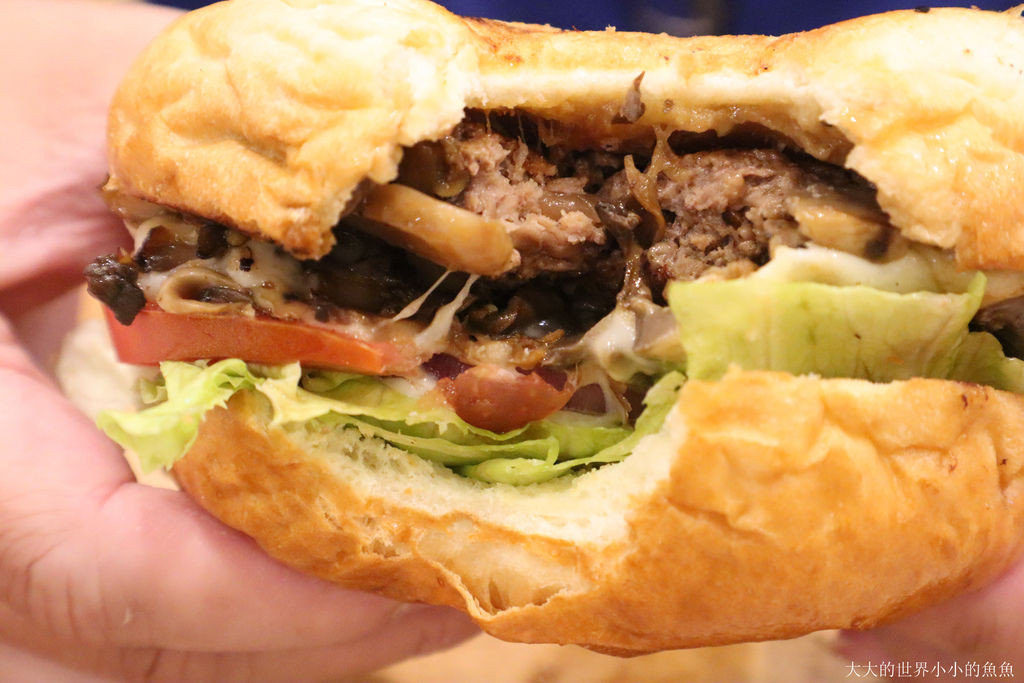  Take Out Burger%26;Cafe 手工漢堡 美式餐廳47.jpg