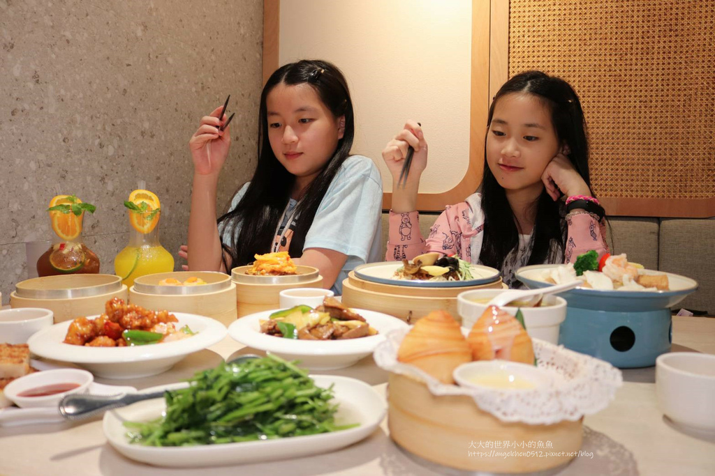 /tmp/phpOI2uJL /tmp/phpOI2uJL