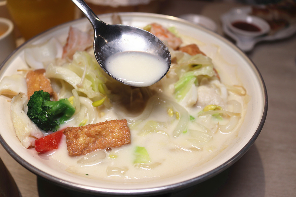 /tmp/phpIZlADC /tmp/phpIZlADC