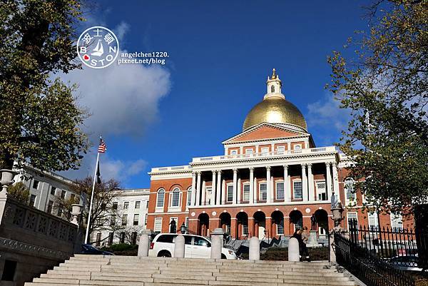 金色屋頂是波士頓州議會的一大特色.jpg