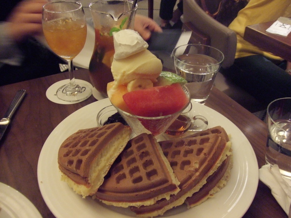 什錦水果鬆餅