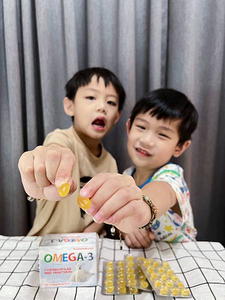 小孩的最愛~挪威北極熊兒童魚油 試用
