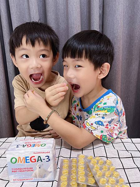 小孩的最愛~挪威北極熊兒童魚油 試用