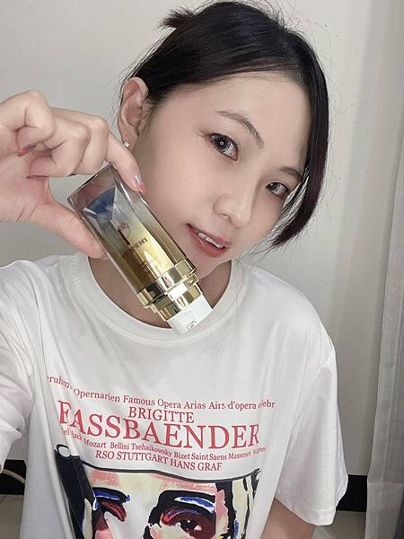 POETRYDANI 霧感遮瑕隔離乳 試用