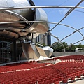 Millennium park _Jay Pritzker Music Pavilion 2_首開全美先例將音響懸掛在鏤空天棚.JPG