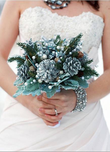 松果捧花 Pinecone Bouquet