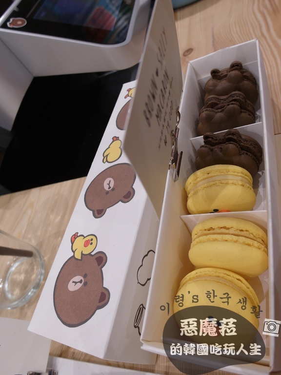 【韓國 新沙洞】LINE Friends Store & Café 旗艦店 (라인프렌즈 플래그십 스토어)