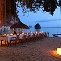 Apulit-Island-Resort-Beach-Dinner